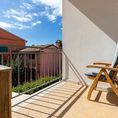 Apartment One-bedroom Albis With Balcony And Parking In