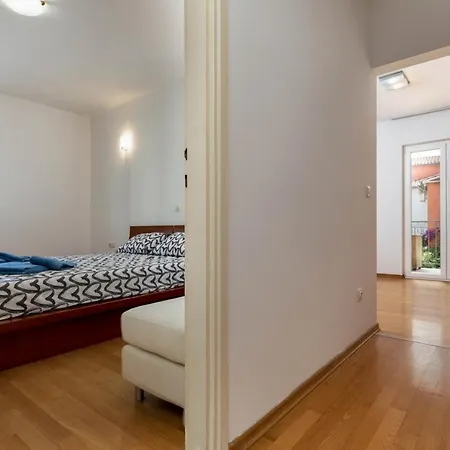 One-bedroom Albis With Balcony And Parking In *