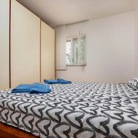 One-bedroom Albis With Balcony And Parking In Apartment Rovinj
